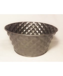 Plechový květník s prolisy